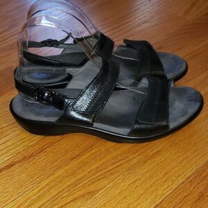 SAS Black Leather Slingback Sandals